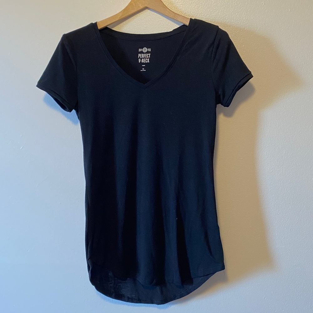 Basic black V neck top